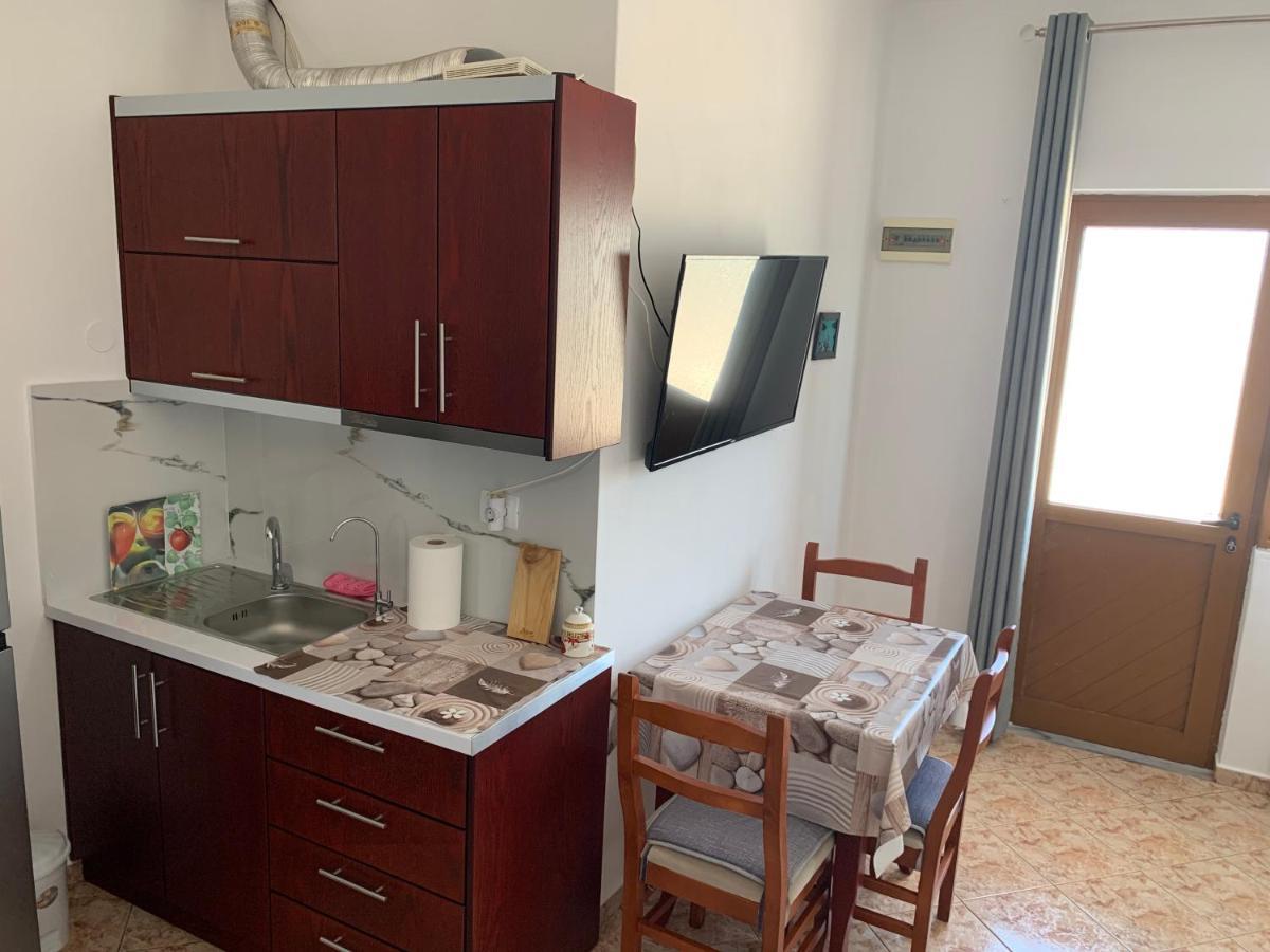 Villas Ermali Ксамил Экстерьер фото